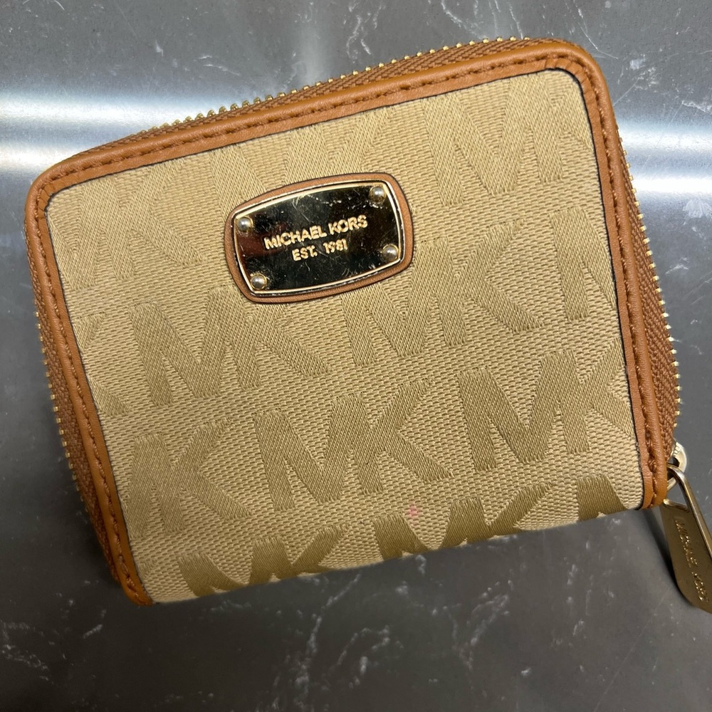Michael Kors wallet